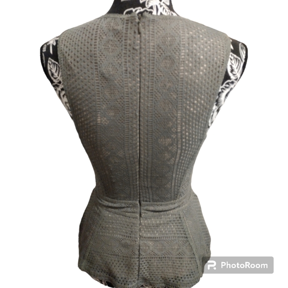 NWOT BCBGMaxAzria Peplum top - Picture 4 of 6